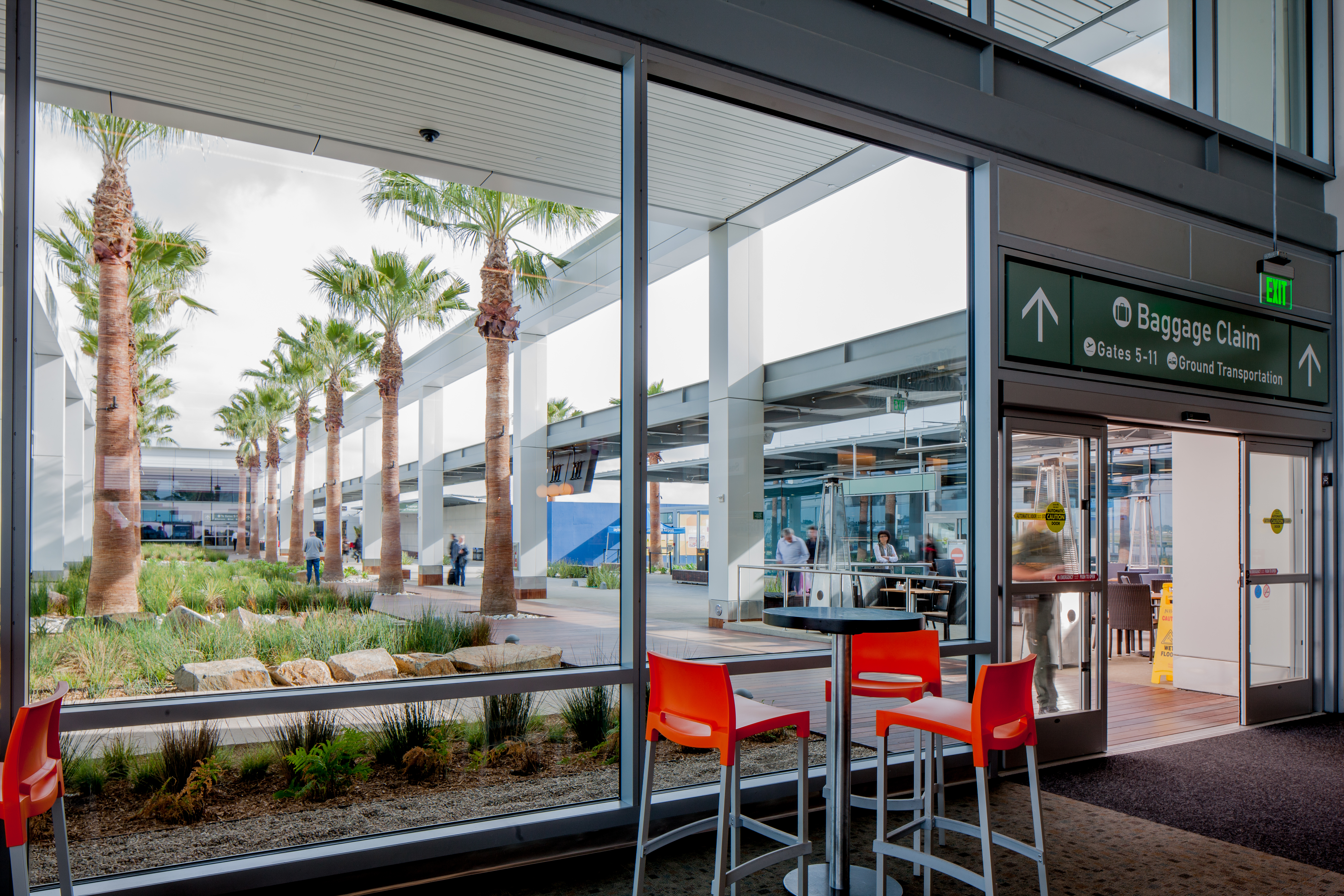 Credit Long Beach Convention &amp; Visitors Bureau-Airport (2)